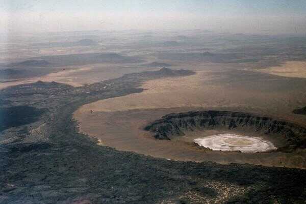 Krater im gesicht